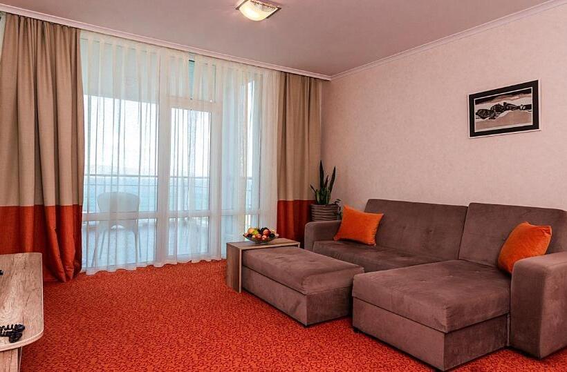 בית מלון כפרי Festa Panorama