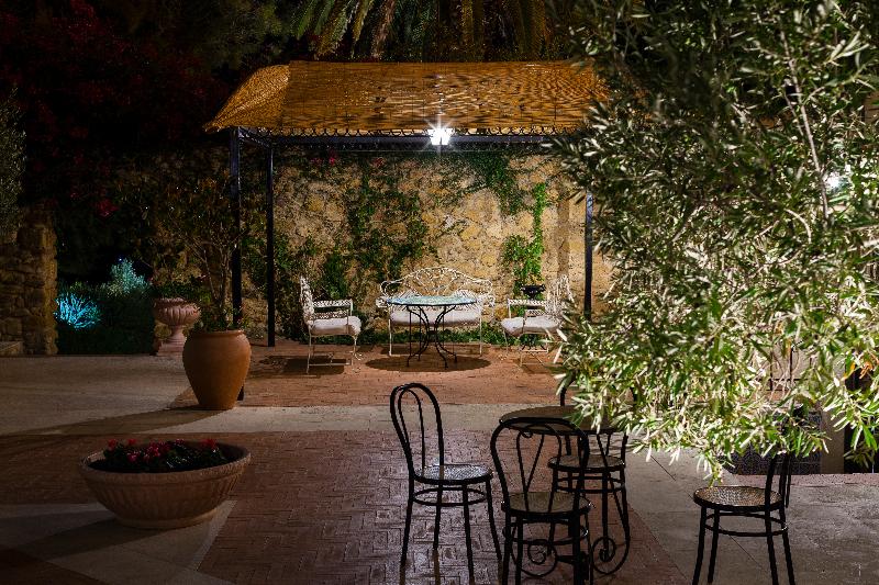 Отель Foresteria Baglio Della Luna