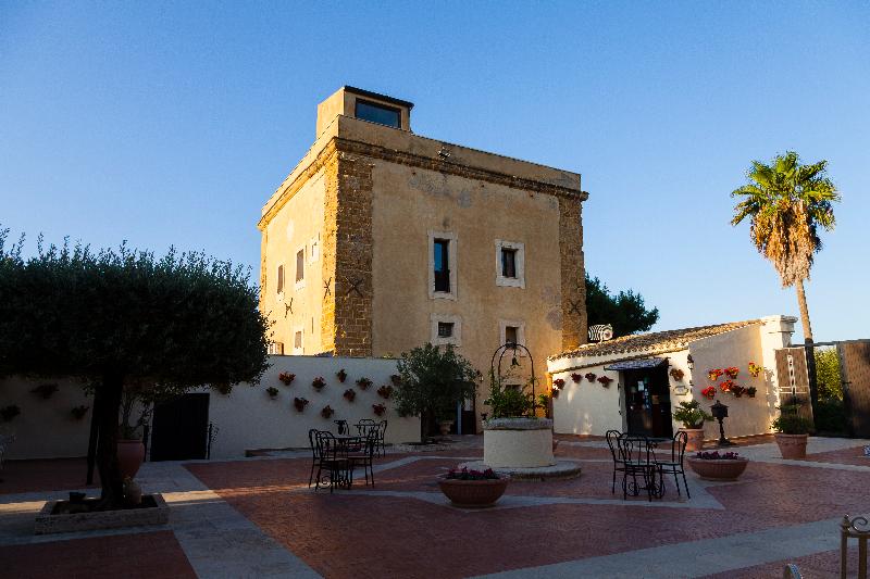 Отель Foresteria Baglio Della Luna