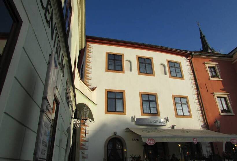 בית מלון כפרי Grand