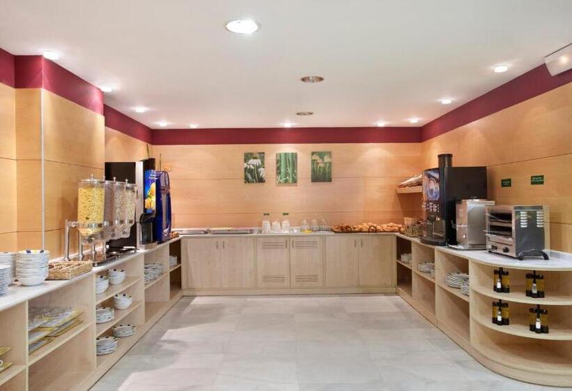 هتل Holiday Inn Express Madrid Alcorcón, An Ihg