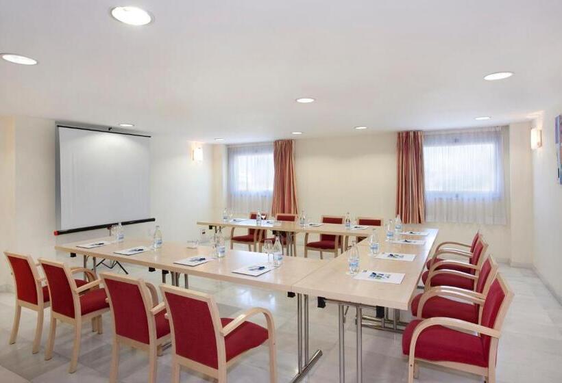 هتل Holiday Inn Express Madrid Alcorcón, An Ihg