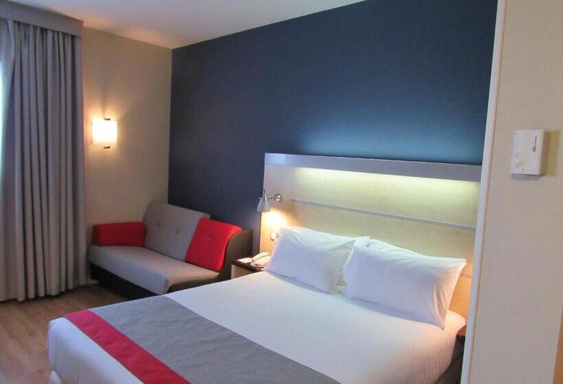 هتل Holiday Inn Express Madrid Alcorcón, An Ihg