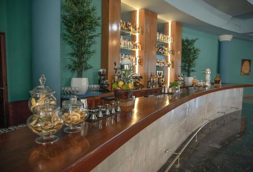 فندق Iberostar Waves Costa Dorada