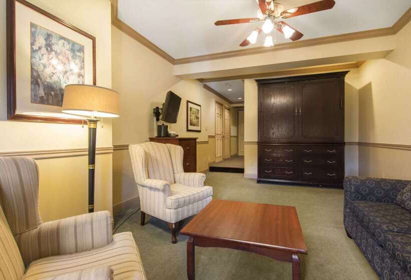 Inn On The Lake, Ascend Hotel Collection