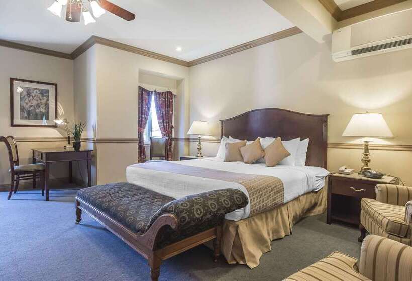 Inn On The Lake, Ascend Hotel Collection