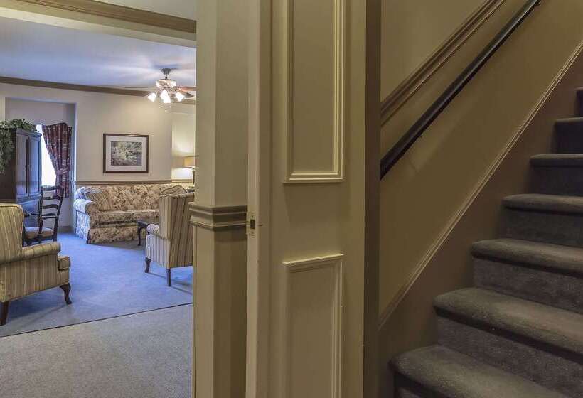 Inn On The Lake, Ascend Hotel Collection