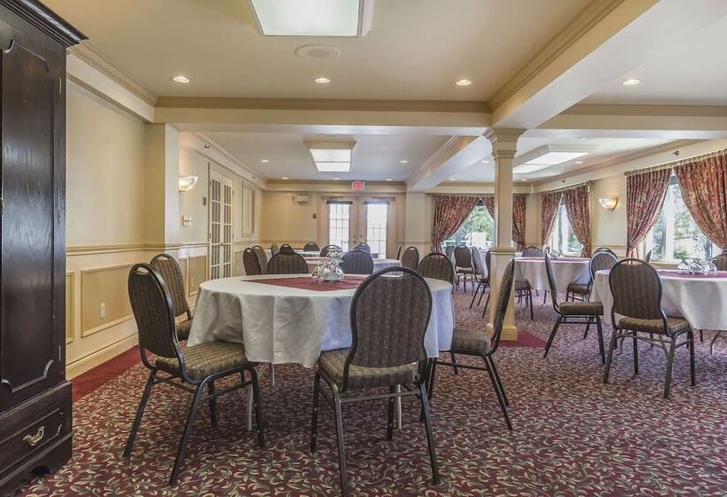 Inn On The Lake, Ascend Hotel Collection