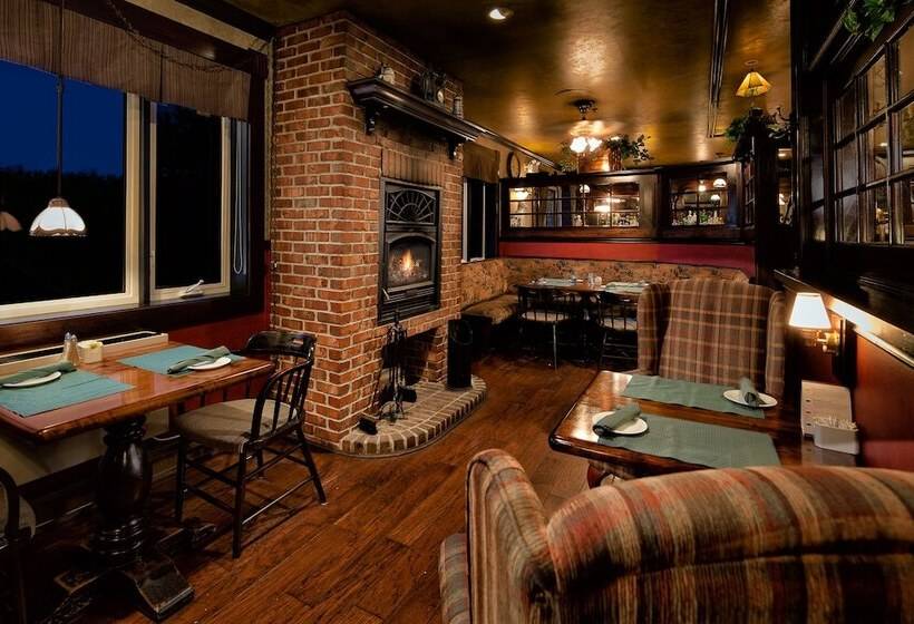 Inn On The Lake, Ascend Hotel Collection