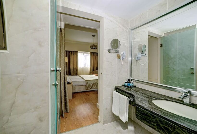 Отель Jasmine Court