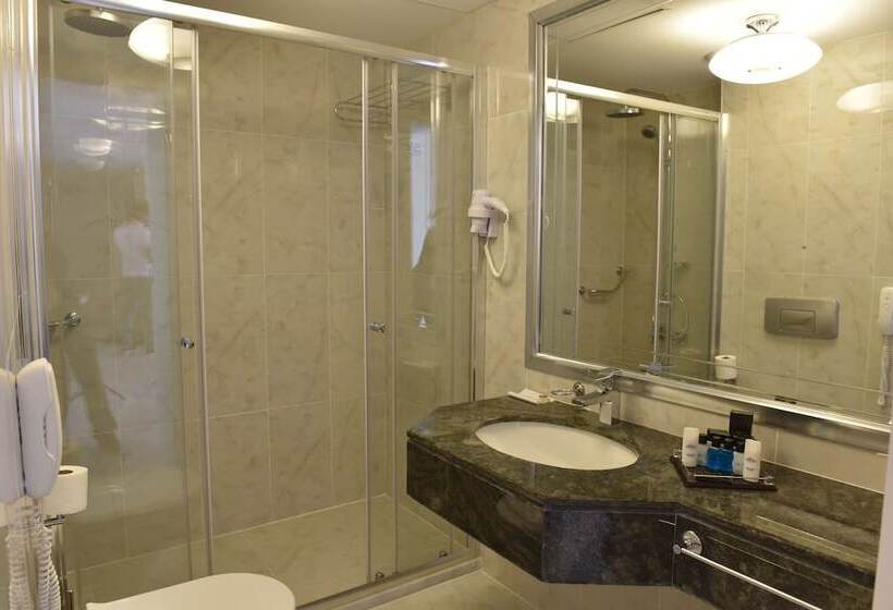 Отель Jasmine Court