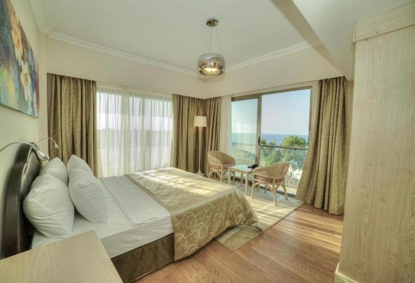 Отель Jasmine Court