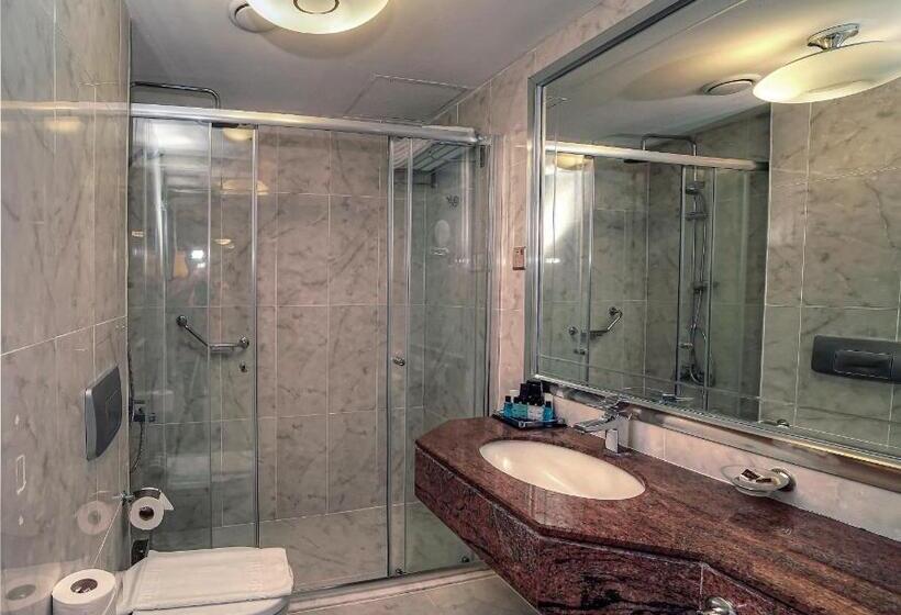 Отель Jasmine Court