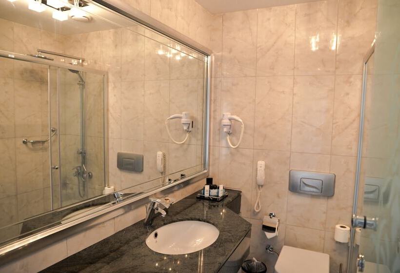 Отель Jasmine Court