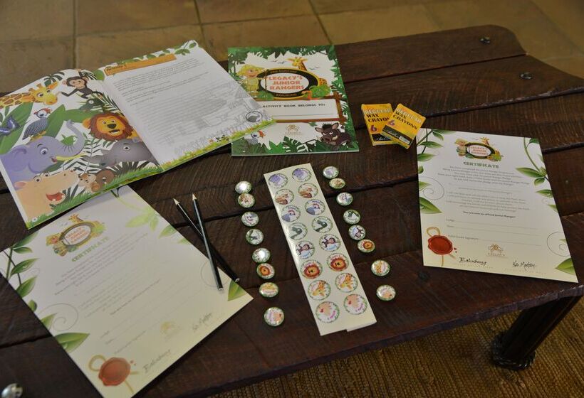 Отель Kwa Maritane Bush Lodge