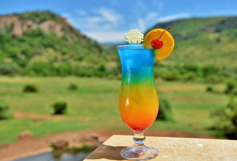 Отель Kwa Maritane Bush Lodge