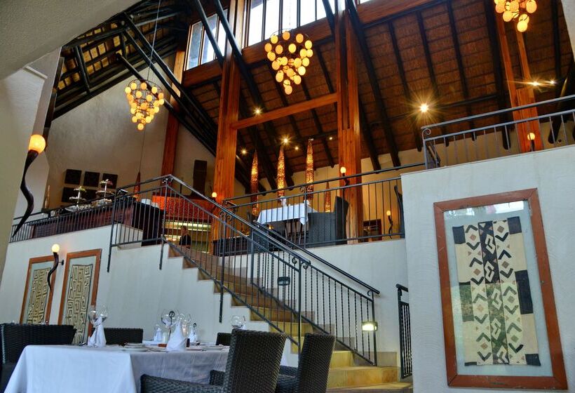 Отель Kwa Maritane Bush Lodge