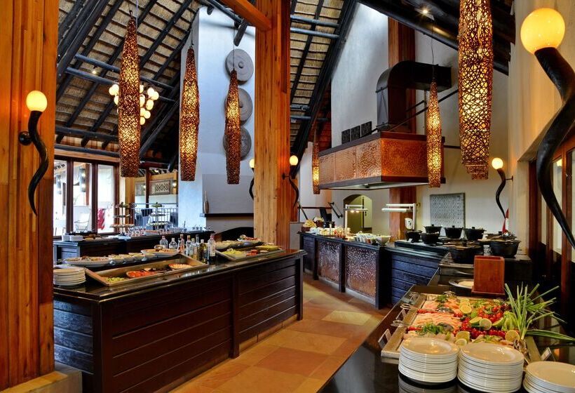 Отель Kwa Maritane Bush Lodge