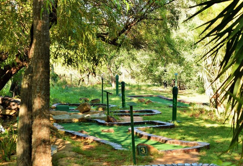 Отель Kwa Maritane Bush Lodge