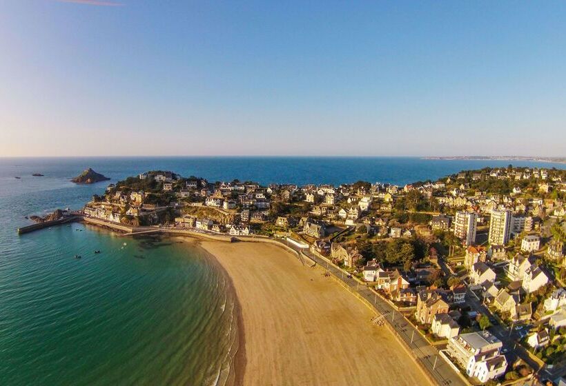 Kyriad Hotel Lamballe