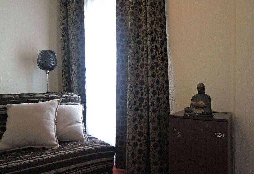 Kyriad Hotel Lamballe