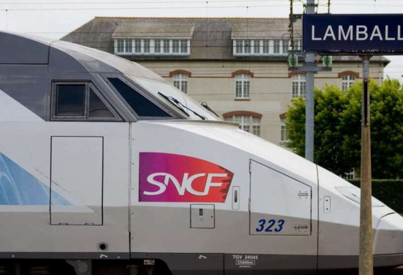 Kyriad Hotel Lamballe