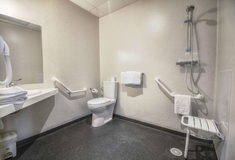 Kyriad Orange Centre Ville 3 Stars   Hotel Restaurant   La Galerie D Art Des Princes   Provence Alpe