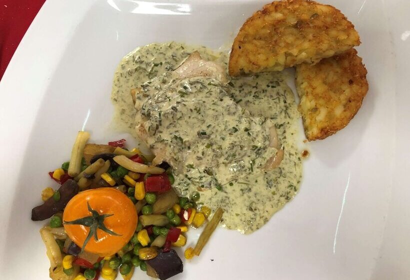 Kyriad Orange Centre Ville 3 Stars   Hotel Restaurant   La Galerie D Art Des Princes   Provence Alpe