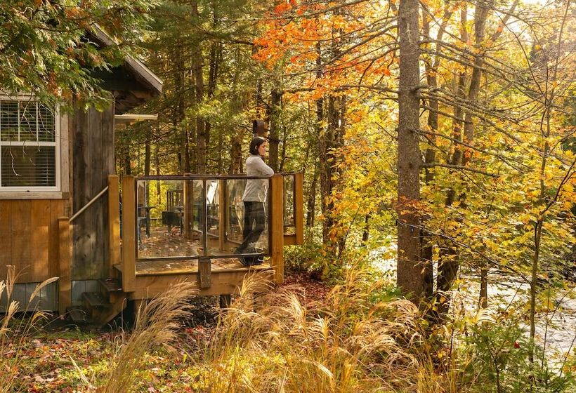 Отель Le Baluchon Ecovillegiature