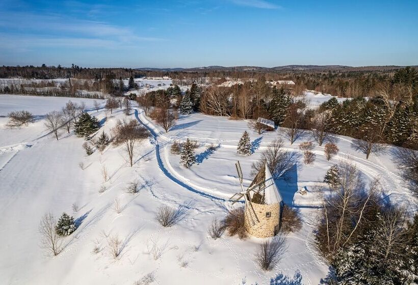 Отель Le Baluchon Ecovillegiature