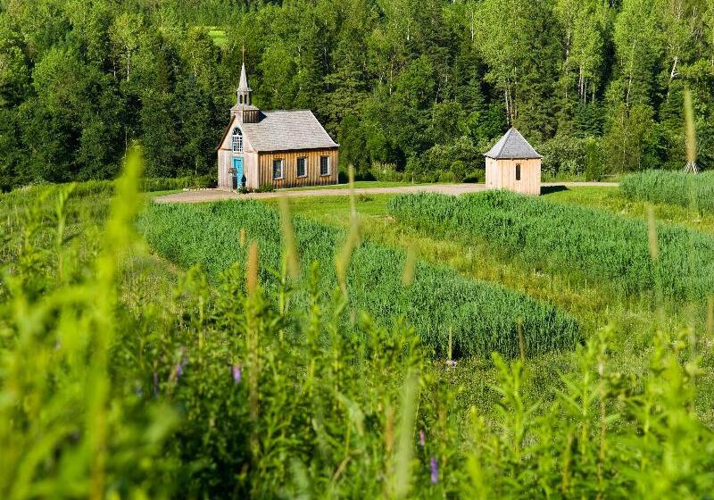 Отель Le Baluchon Ecovillegiature