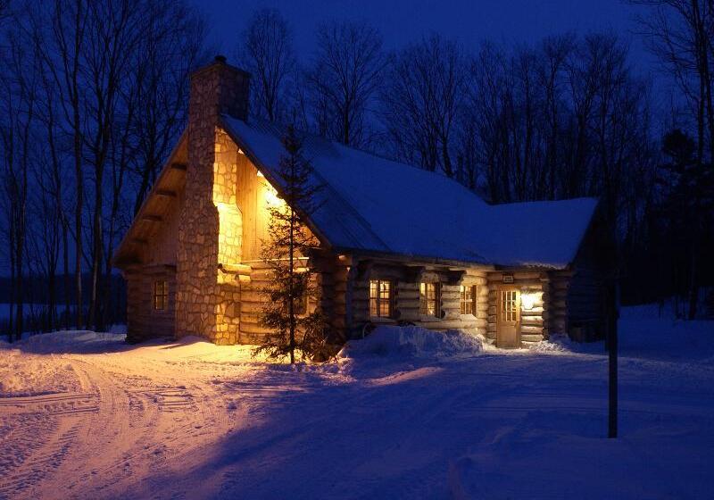 Отель Le Baluchon Ecovillegiature