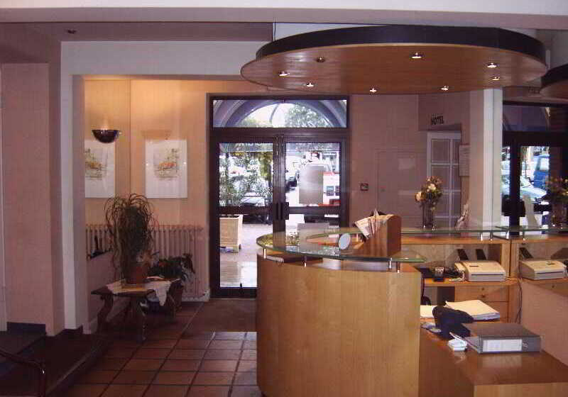 בית מלון כפרי Le Chapon Fin