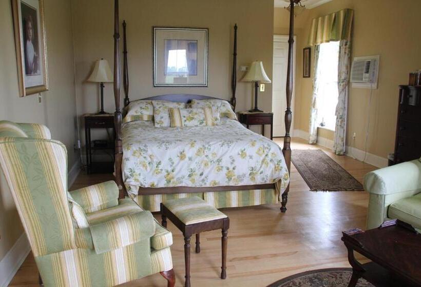 Отель Lynwood Inn