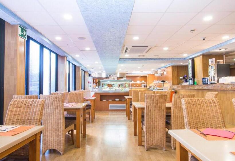 בית מלון כפרי Magic Aqua Rock Gardens