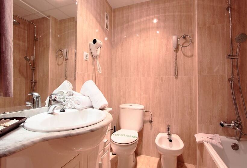 בית מלון כפרי Magic Aqua Rock Gardens