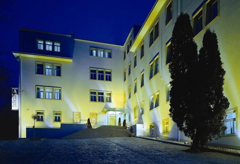 هتل Mamaison Residence Sulekova Bratislava