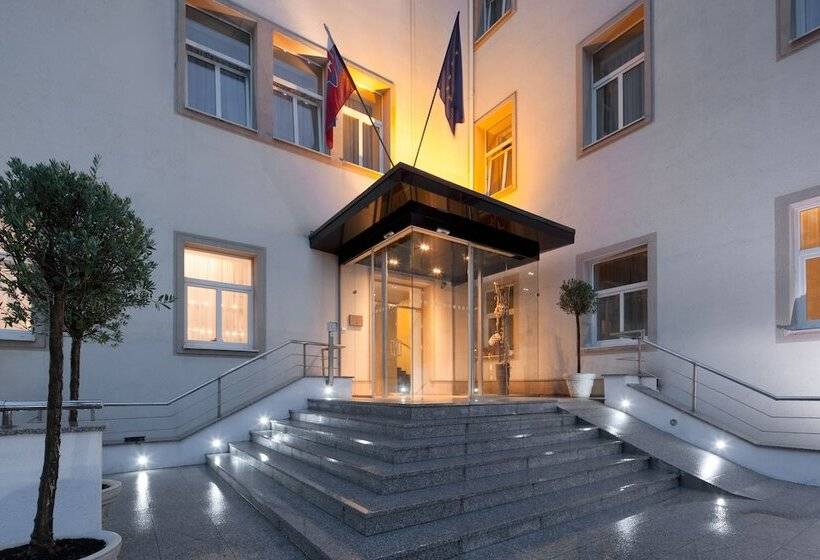 هتل Mamaison Residence Sulekova Bratislava