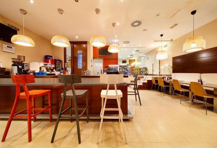 Marqués, Blue Hoteles