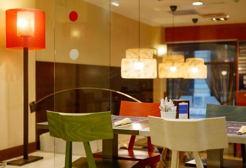 Marqués, Blue Hoteles