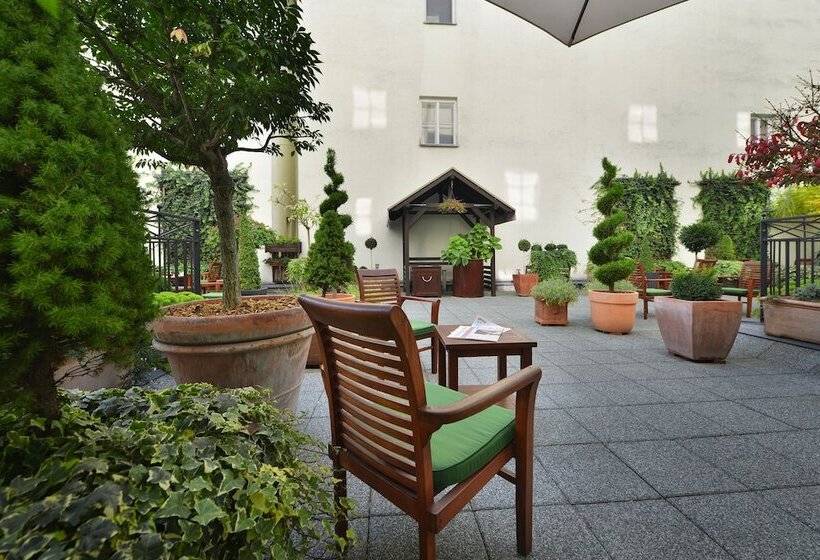 هتل Marrol S Boutique