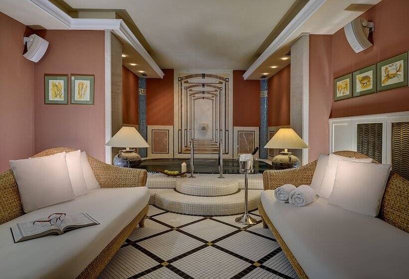 هتل Marrol S Boutique