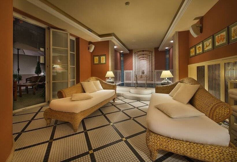 هتل Marrol S Boutique