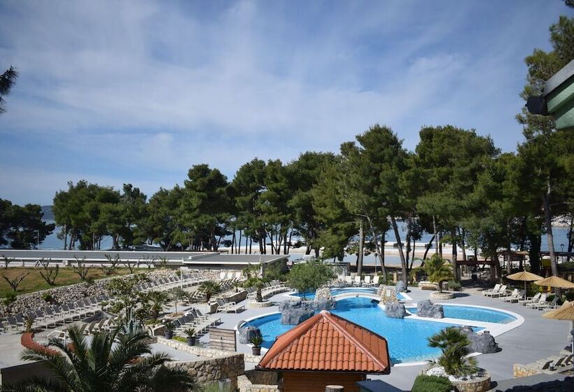 فندق Matilde Beach Resort