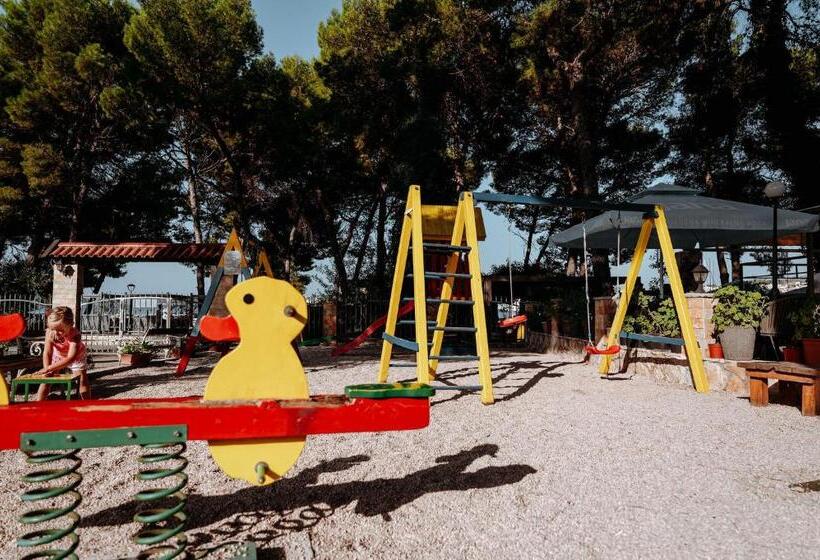 فندق Matilde Beach Resort