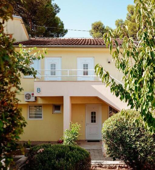 فندق Matilde Beach Resort