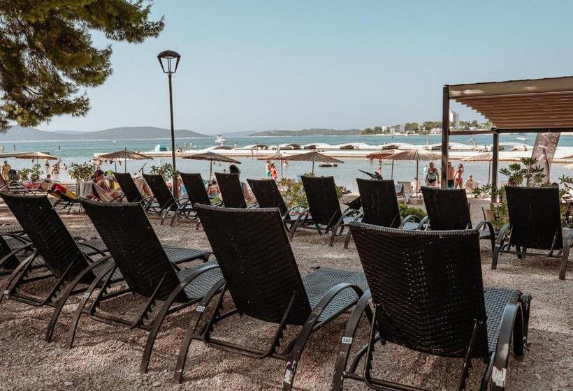 فندق Matilde Beach Resort