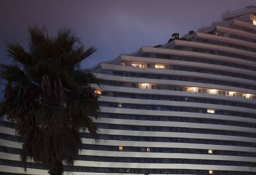 호텔 Mercure Villeneuve Loubet Plage