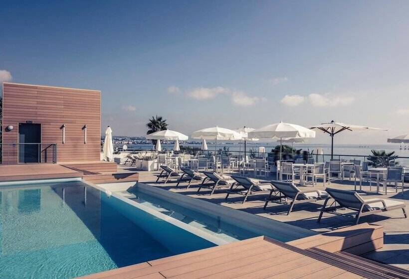 호텔 Mercure Villeneuve Loubet Plage