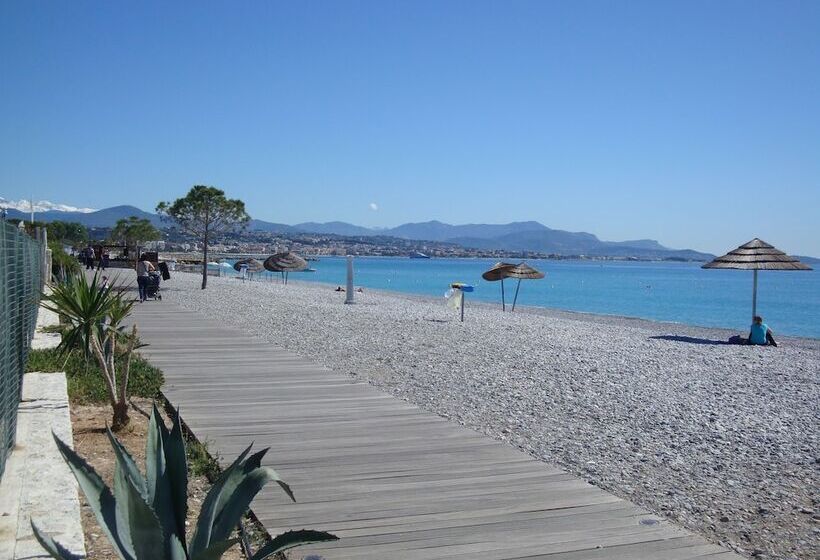 호텔 Mercure Villeneuve Loubet Plage